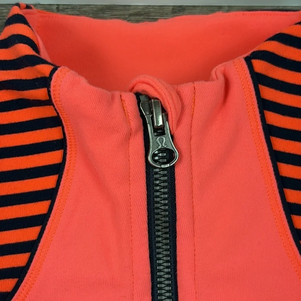 Lululemon Forme Jacket Light Flare / Classic Stripe Inkwell Size 6